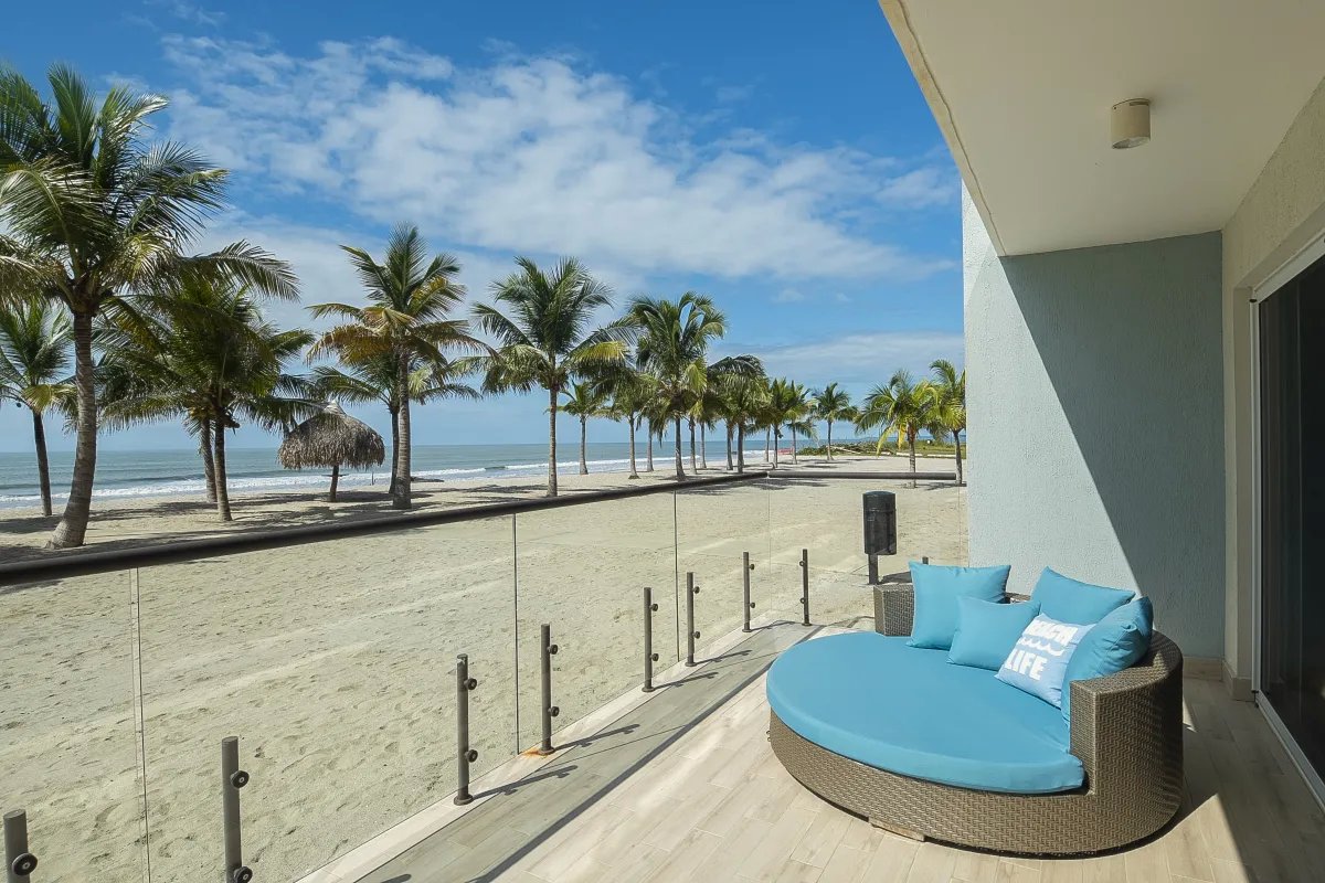 Venta de apartamentos en olas del mar 5, playa caracol, punta chame
