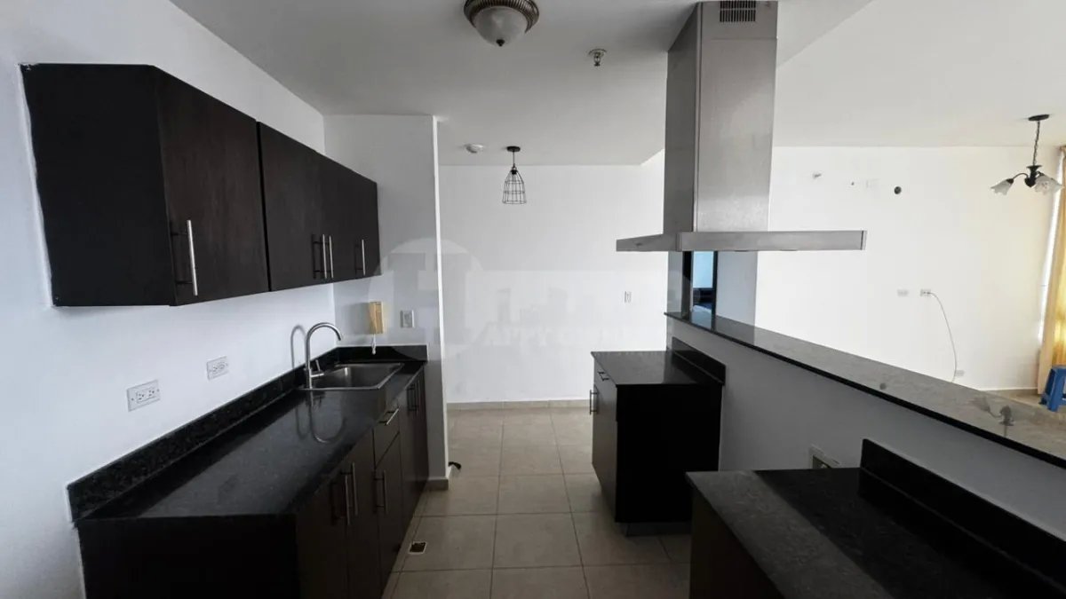 Alquiler de apartamento en ph macedonia towers, pueblo nuevo