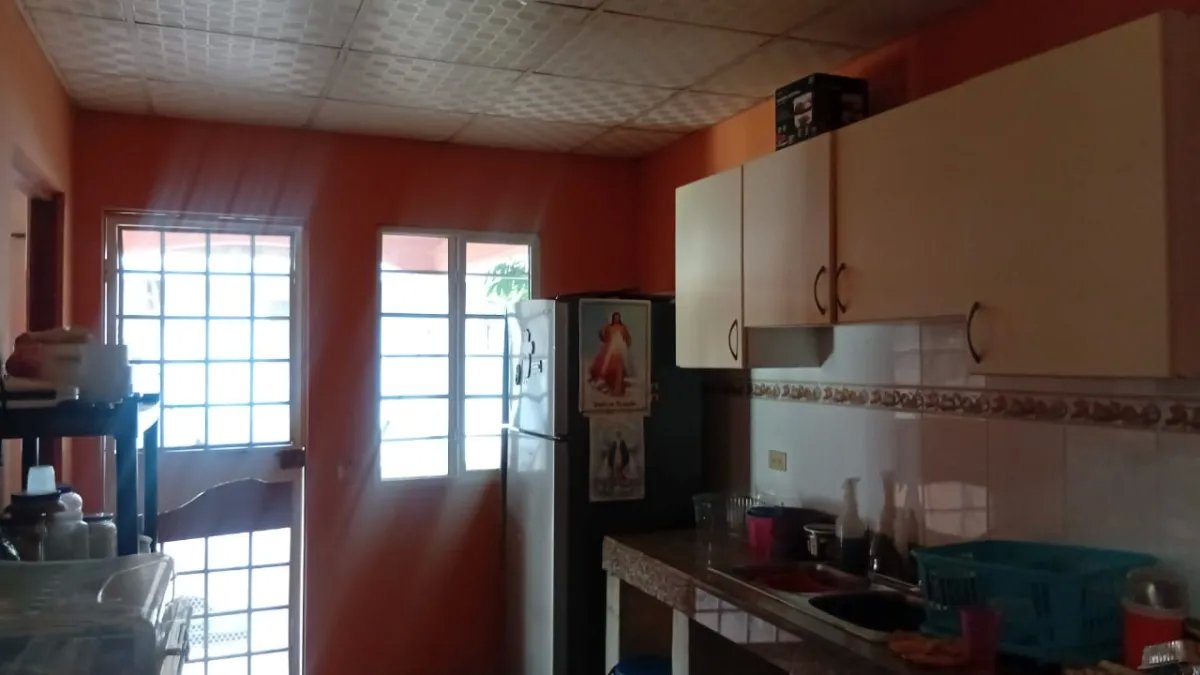 Venta de casa  barriada mirador, las tablas