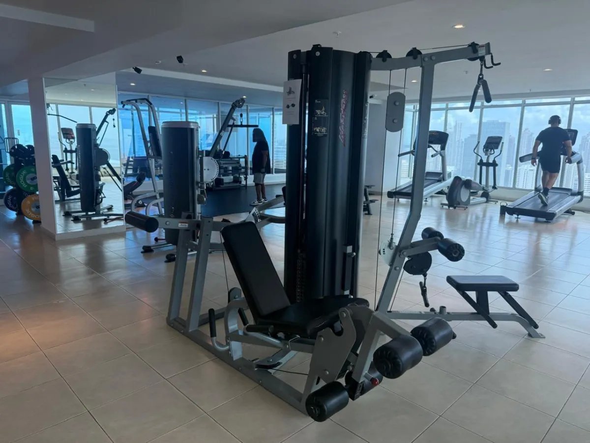 Apartamento en venta en grandbay tower