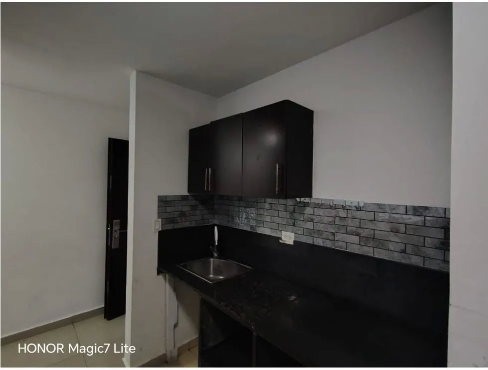 Alquiler de apartamento en ph macedonia towers, pueblo nuevo