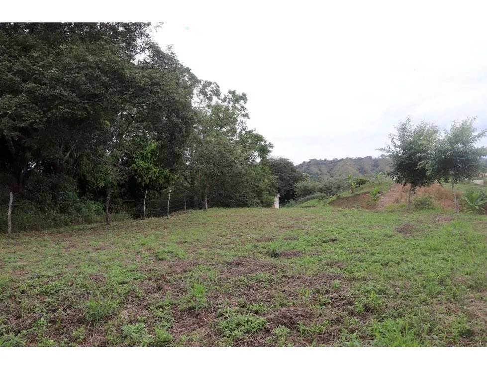 Venta de lote en cañas  cerca de playa venao