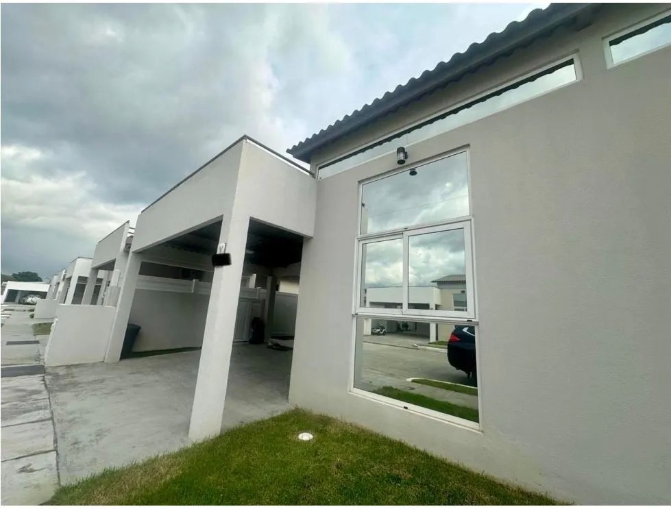 Alquiler de casa en villa sur residences, costa sur