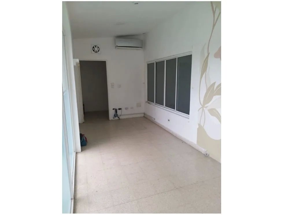 Venta/alquiler de casa comercial en vía porras