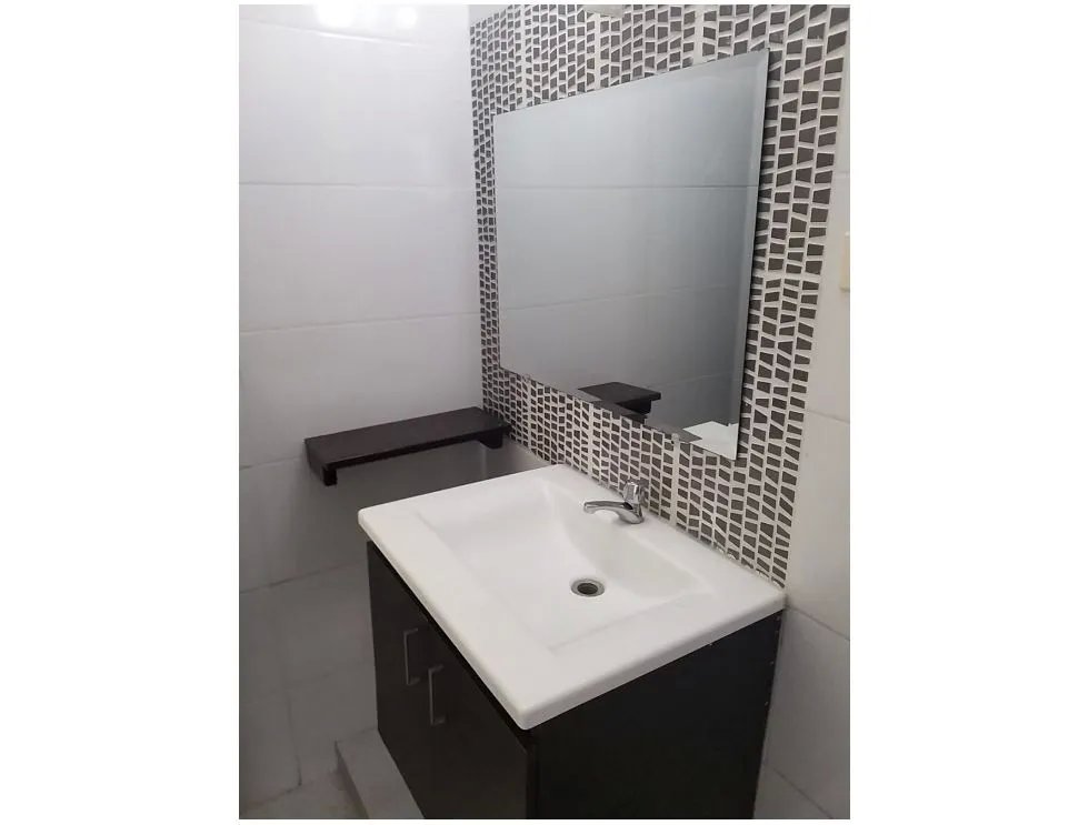 Venta/alquiler de casa comercial en vía porras
