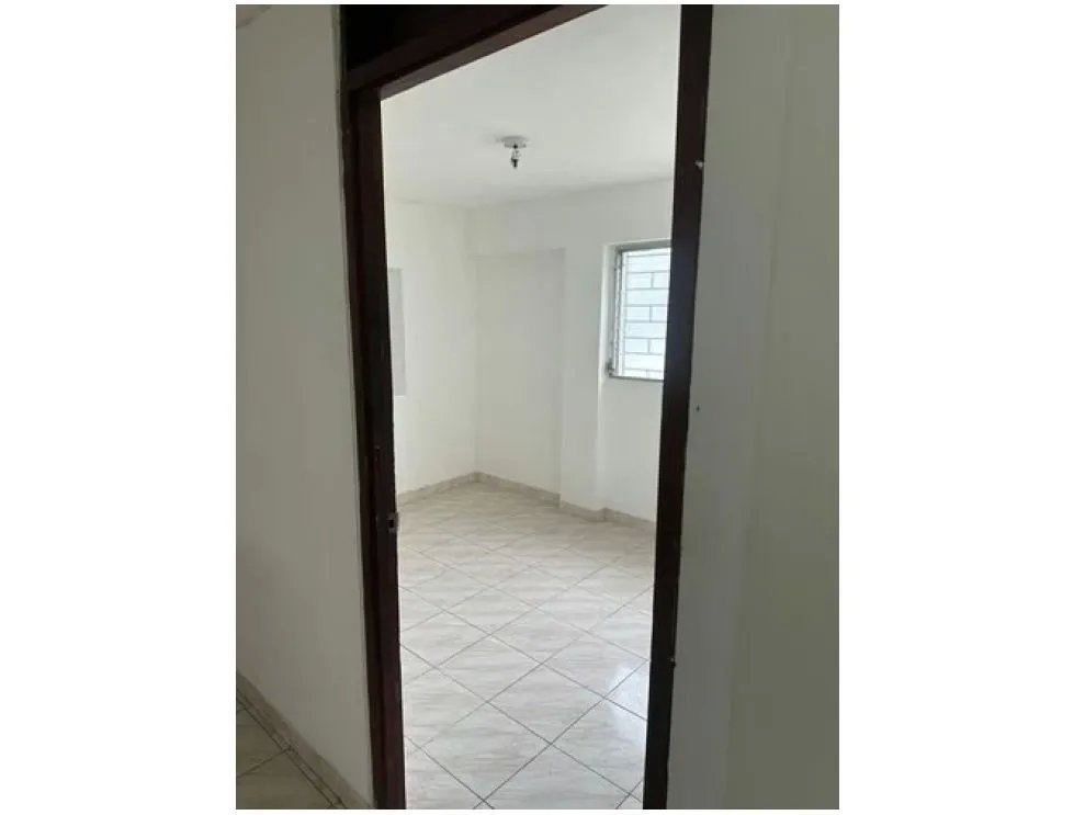 Alquiler de apartamento en edificio la prosperidad, la locería
