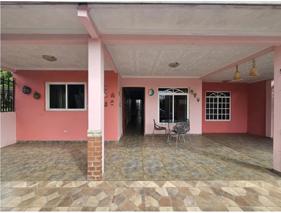 Alquiler de casa en barriada los pinos, las tablas