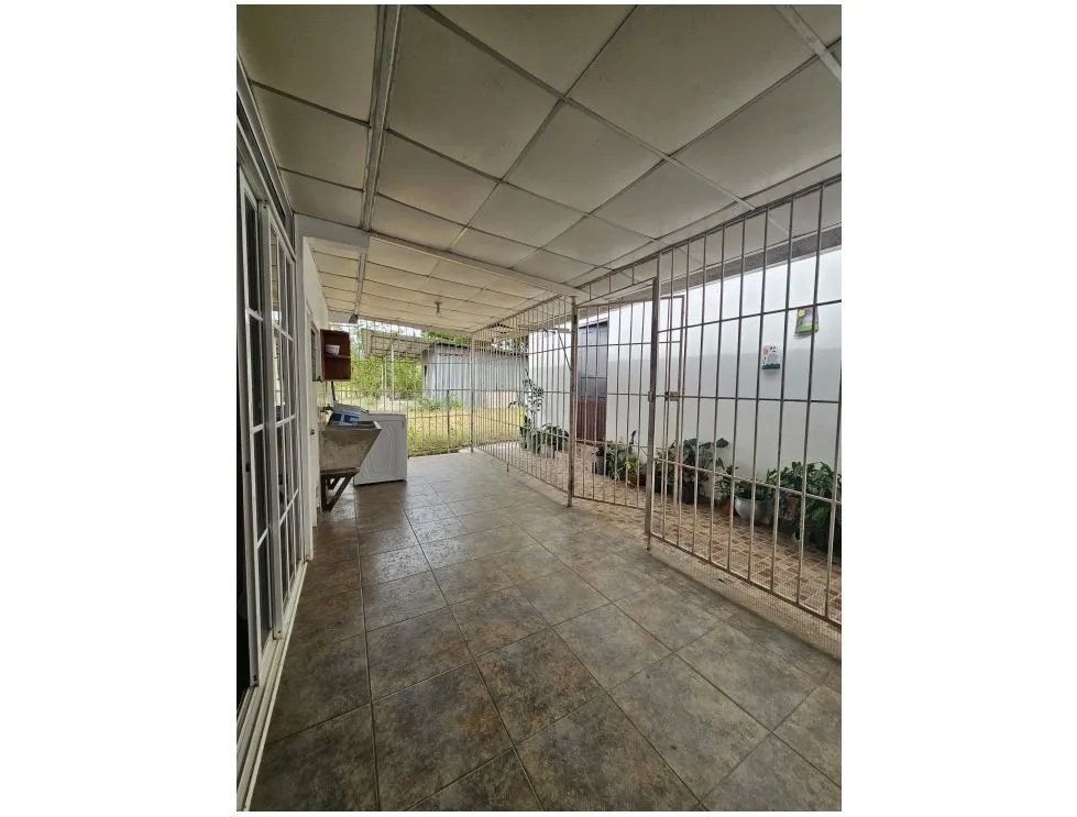 Alquiler de casa en barriada los pinos, las tablas