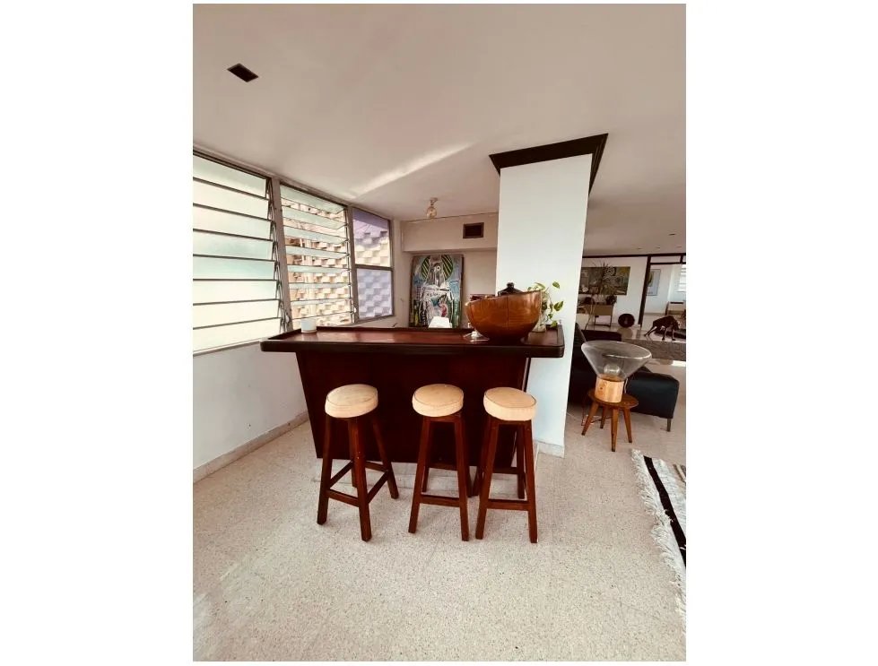 Venta de apartamento en edificio tiquiyoli, el cangrejo