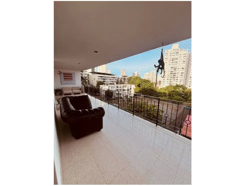 Venta de apartamento en edificio tiquiyoli, el cangrejo