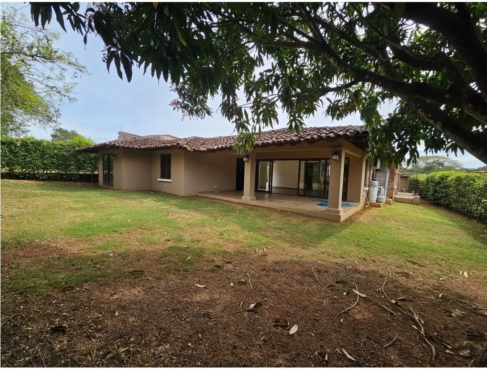 Alquiler/venta de casa en residencial cubitá, chitré