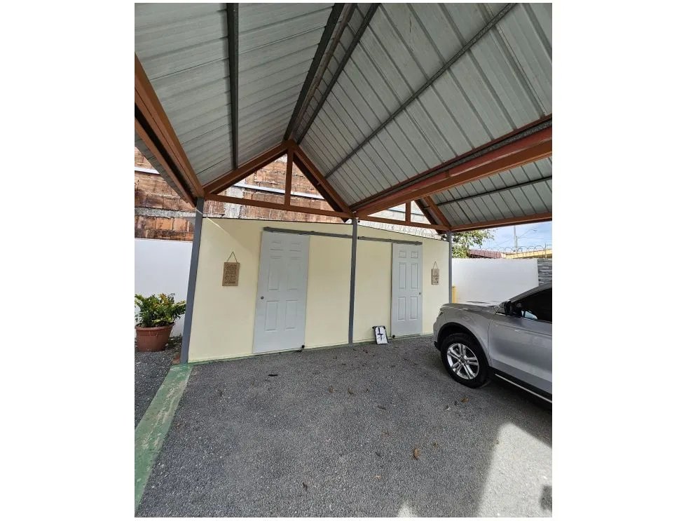 Venta de casa con muro perimetral en residencial el mesón, chitré