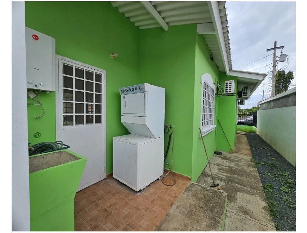Alquiler de casa amoblada en brisas de guayacanes, chitré