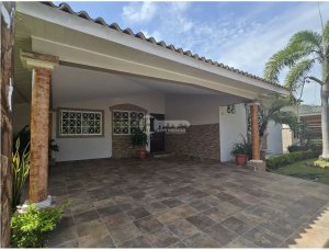 139789 - Herrera - houses