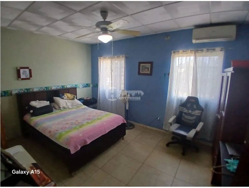 Venta de casa en urbanización el vigía, chitré