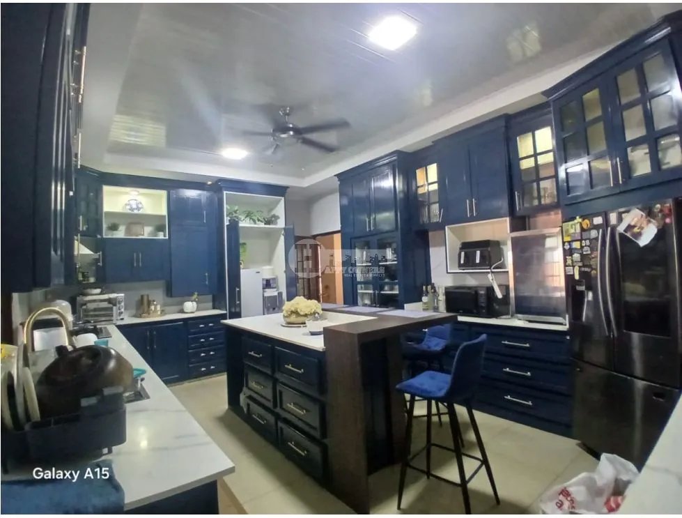 Venta de casa en urbanizacion el vigía, chitré