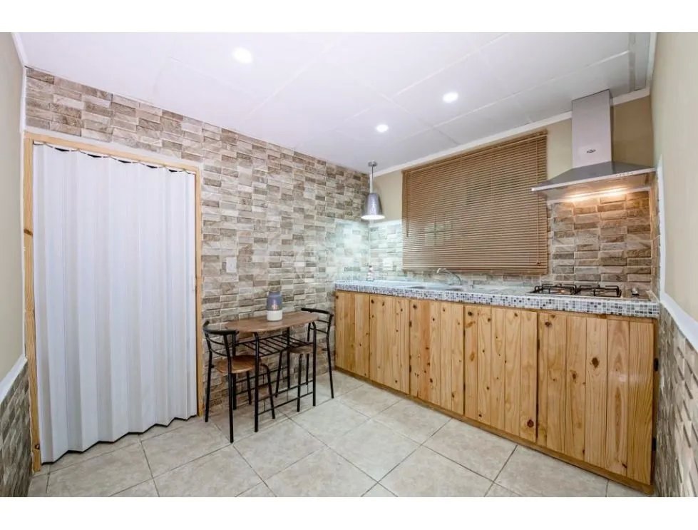 Se vende casa amueblada en las tablas.