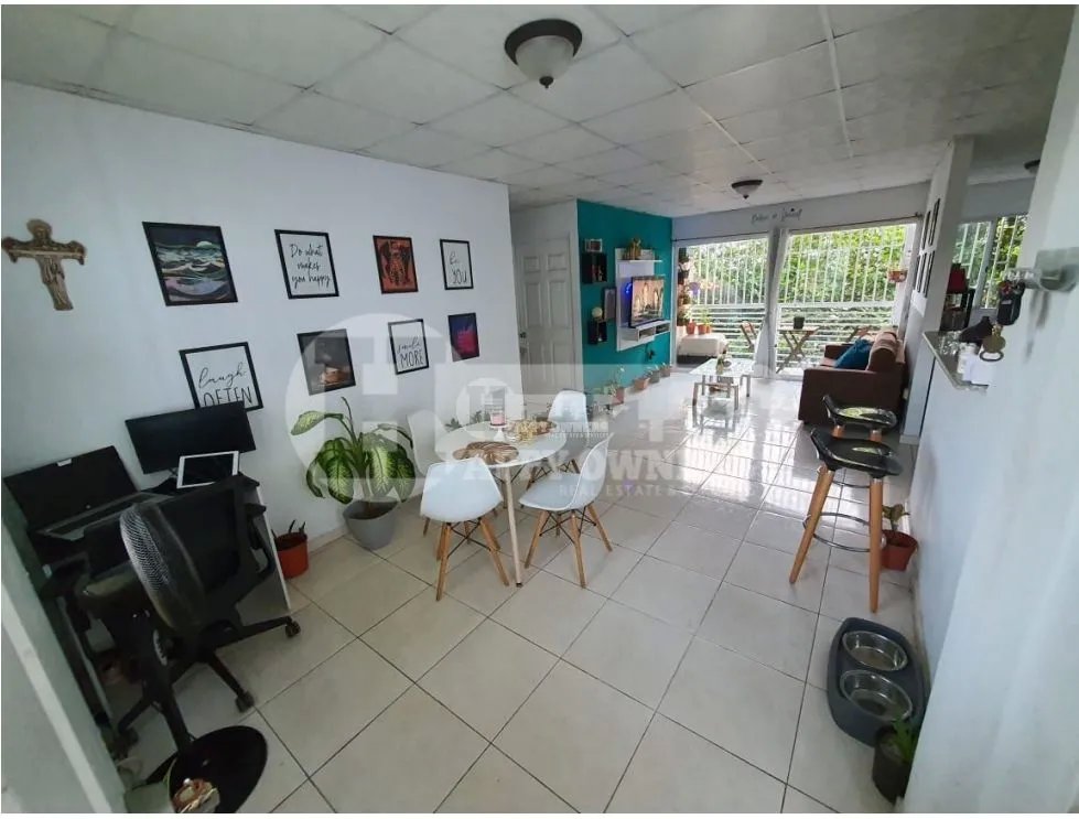 Venta de apartamento en ph ambar, la florida pedregal.