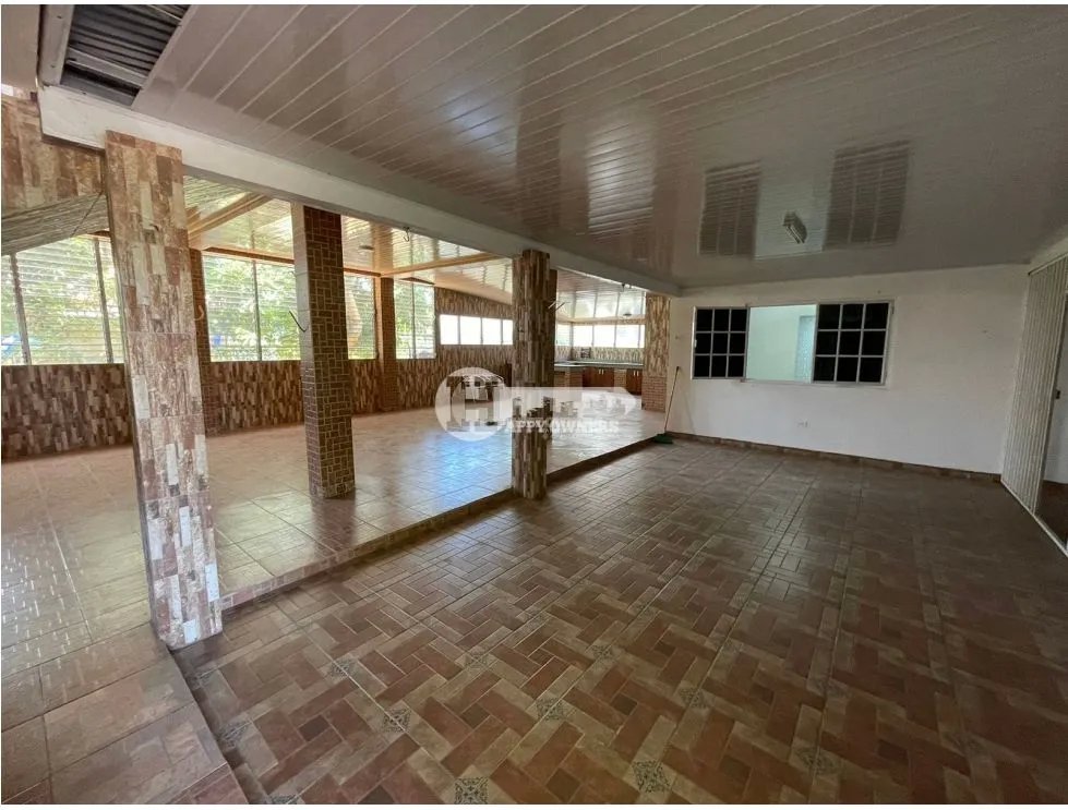 Vendo casa en las tablas, residencial europa.