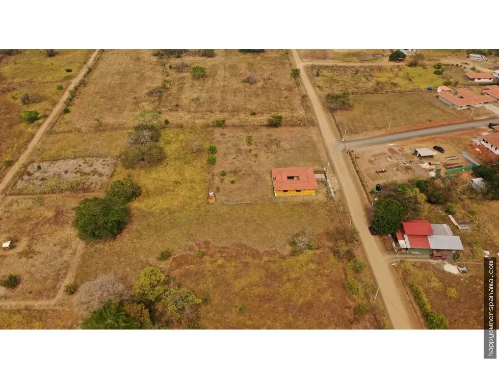 Venta de lote cerca del mar en pedasí, vía playa el toro.