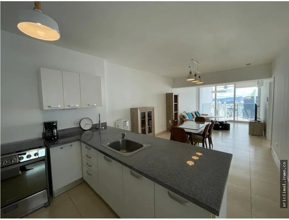 Venta apartamento en ph waters on the bay, avenida balboa.