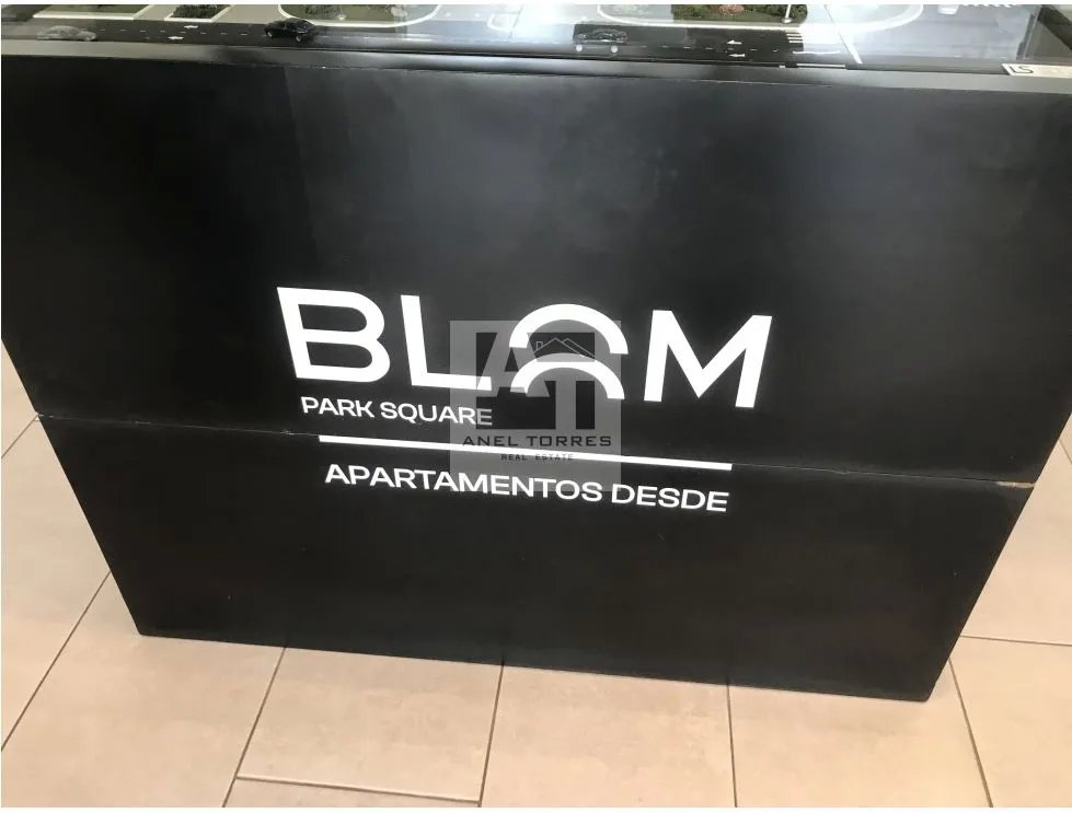 Se vende apartamento en park square bloom.