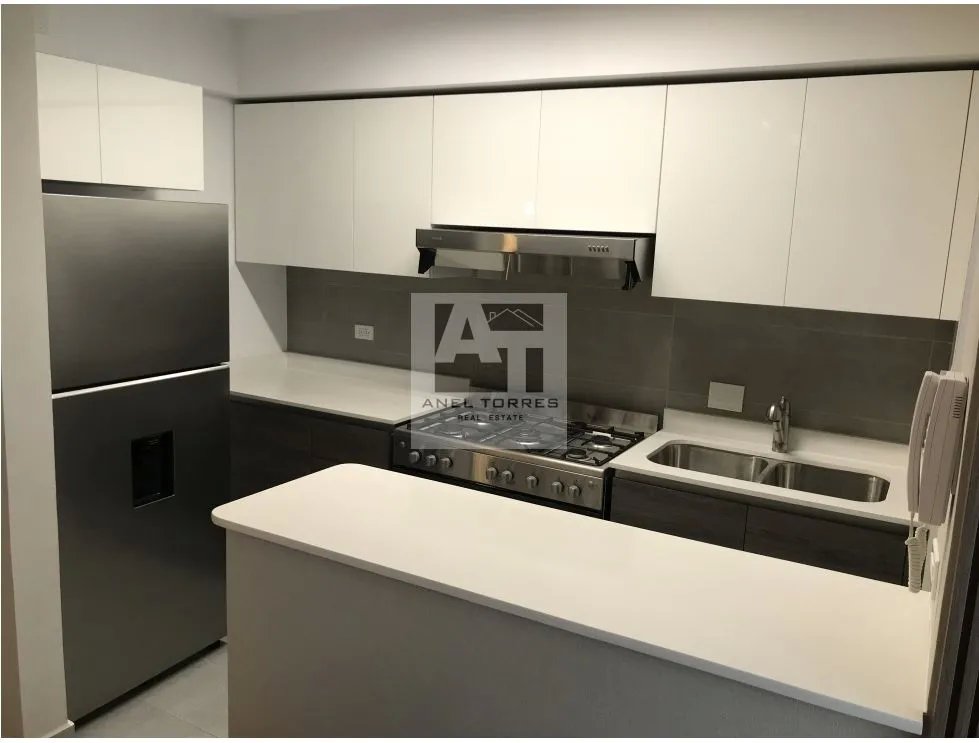 Venta de apartamentos en torre rise.