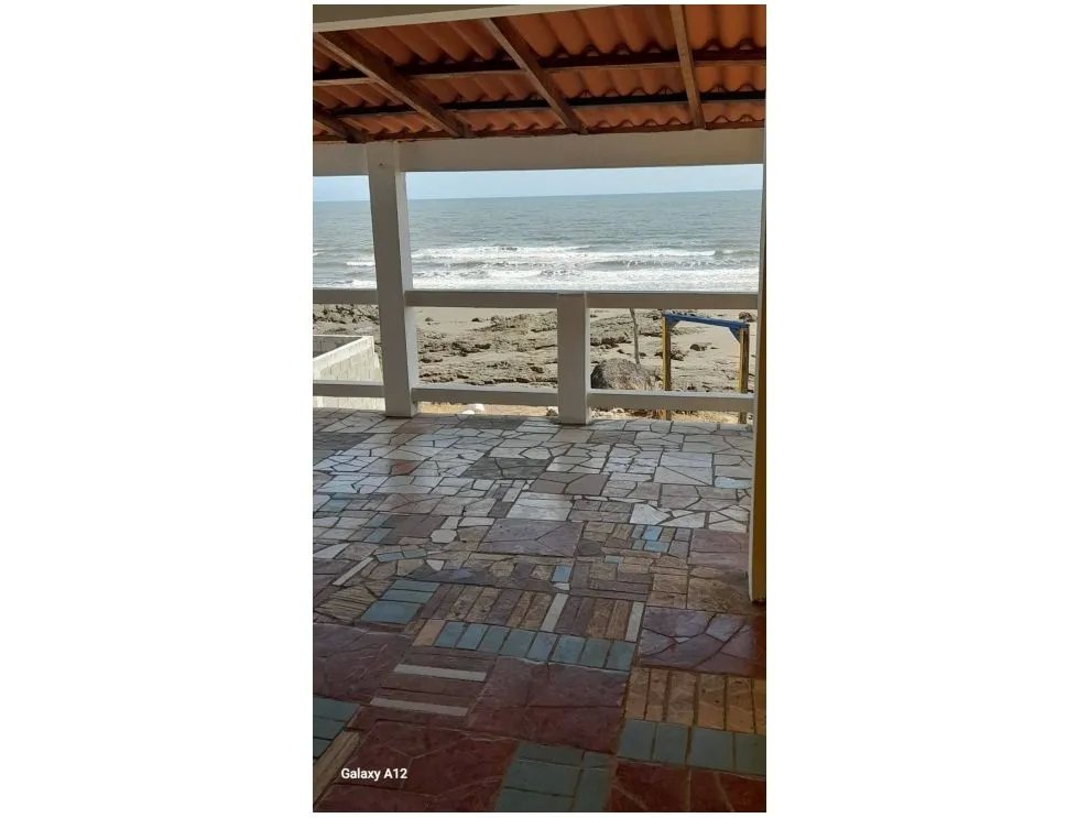 Alquiler casa frente al mar en playa el uverito  las tablas