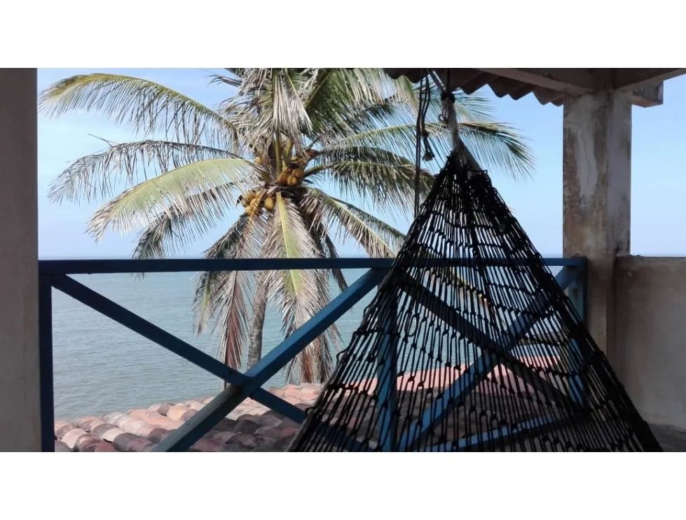 Alquiler casa frente al mar en playa el uverito  las tablas