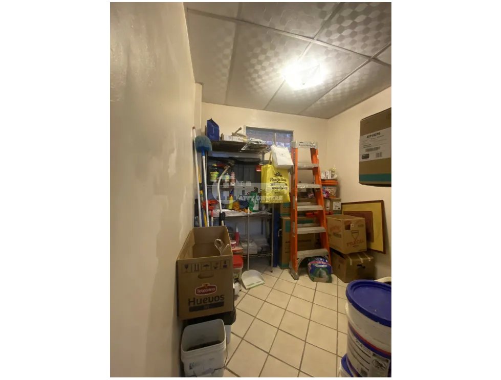Se vende duplex en condado del rey