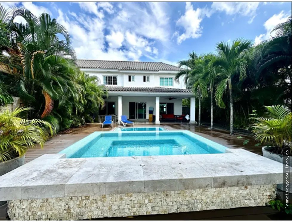 Casa en venta en bijao