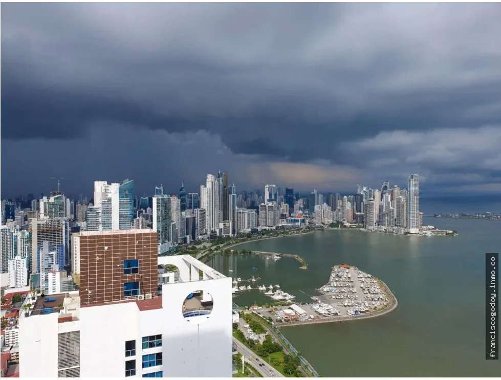 Venta de apartamento en avenida balboa