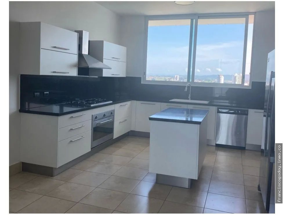 Apartamento en alquiler punta pacífica