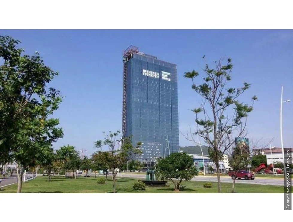 Local en venta en calidonia
