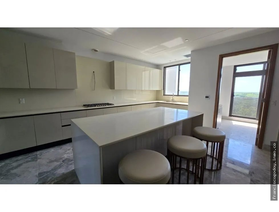 Venta de apartamento en santa maría golf & country club