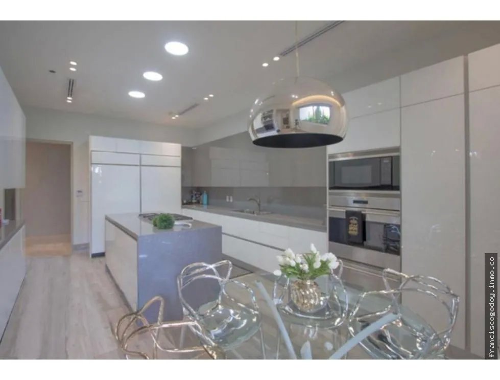 Venta de apartamento en santa maría