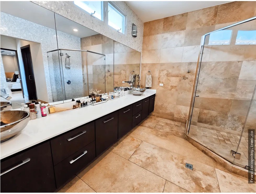Se vende casa en santa maria
