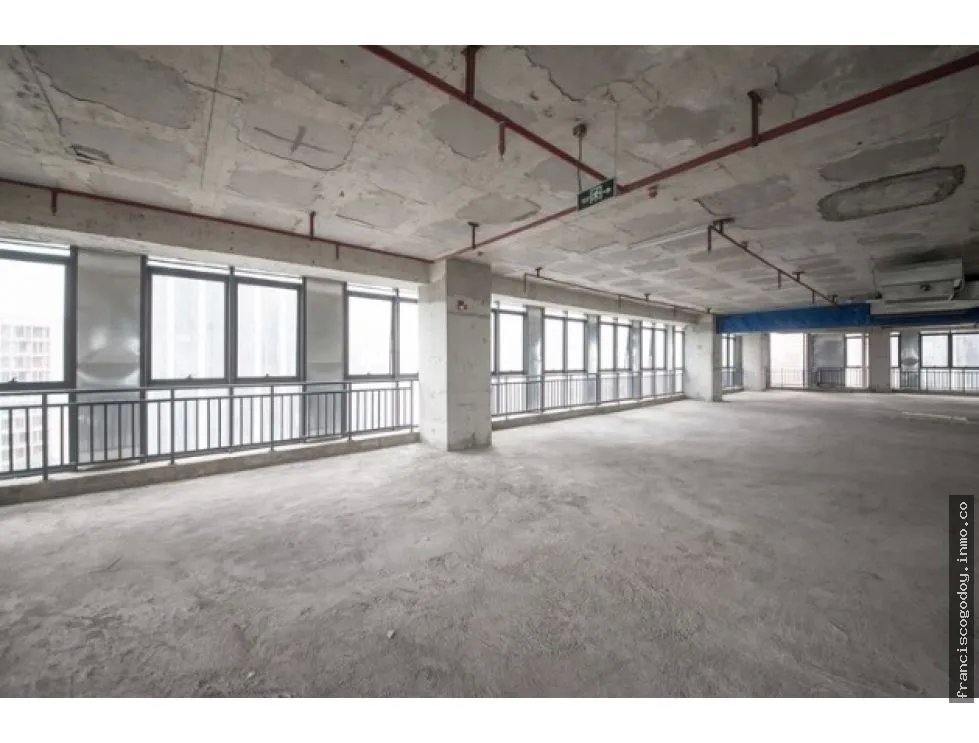 Venta de oficina en obra gris, calle 50
