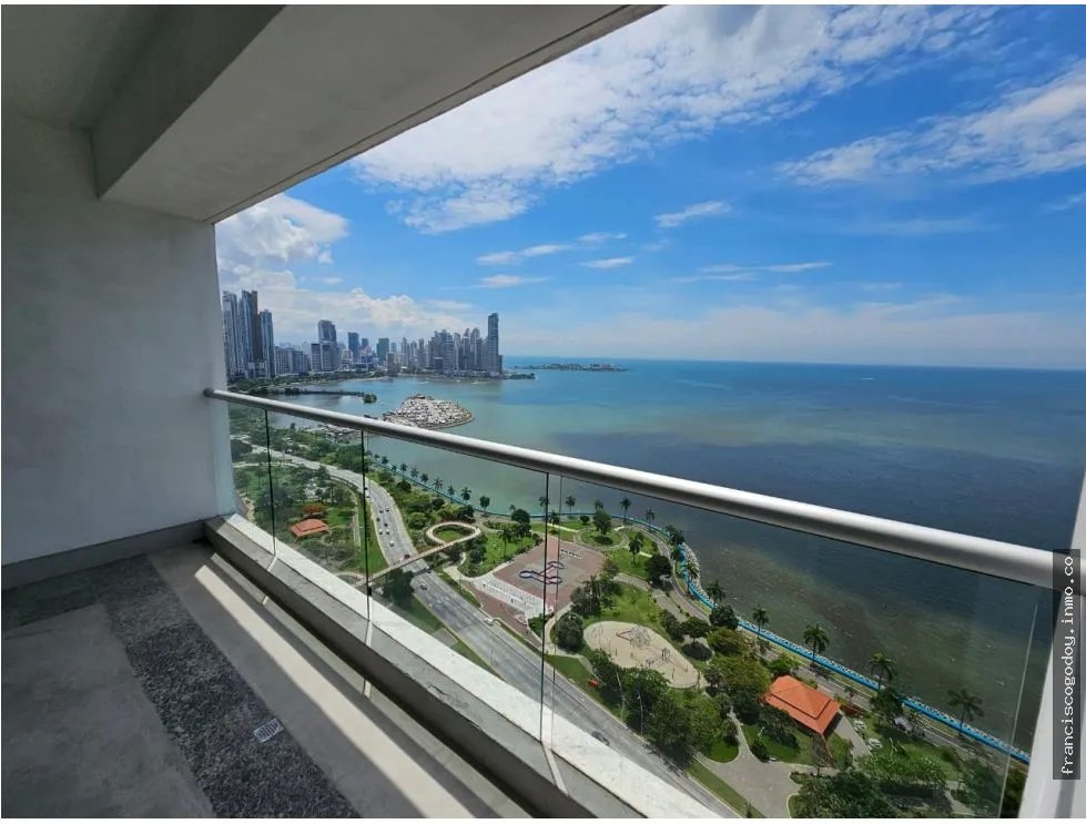 Apartamento en alquiler ph rivage tower, avenida balboa
