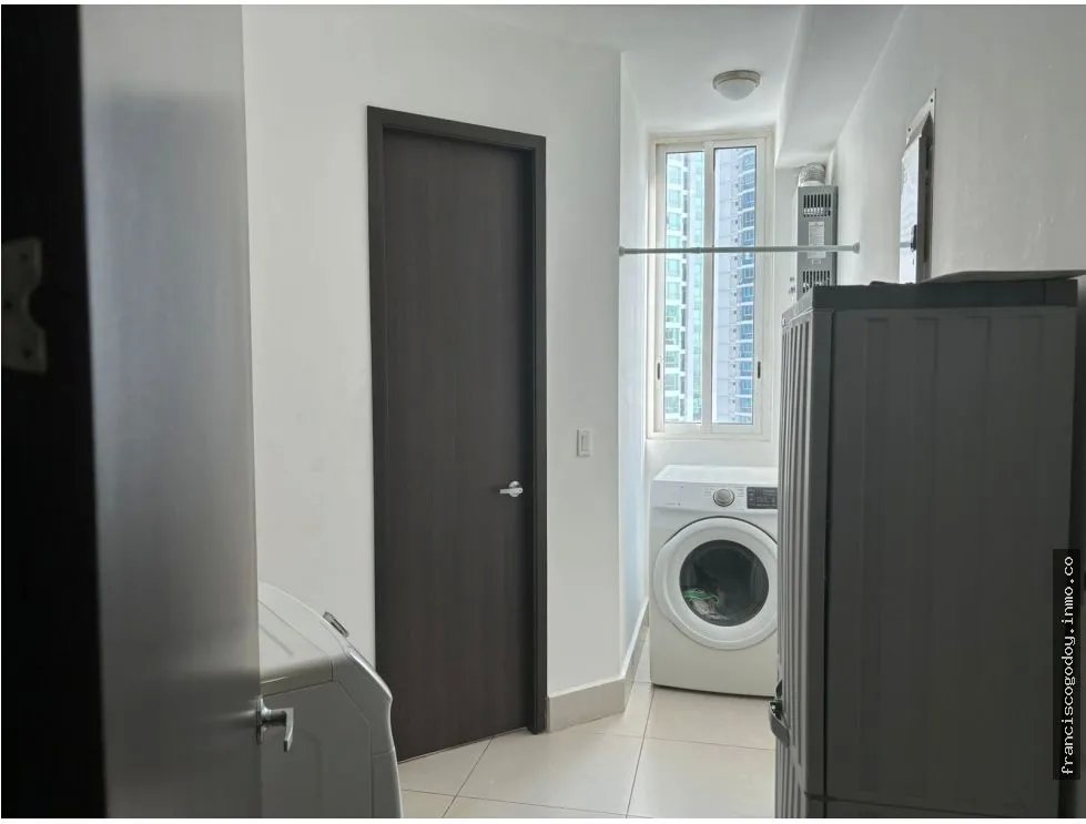 Alquiler apartamento amoblado en ph castellammare, costa del este