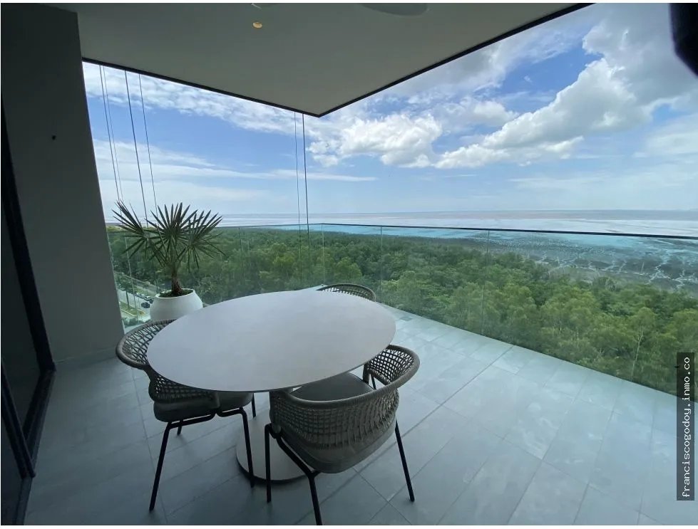 Apartamentos de lujo frente al pacífico, costa del este