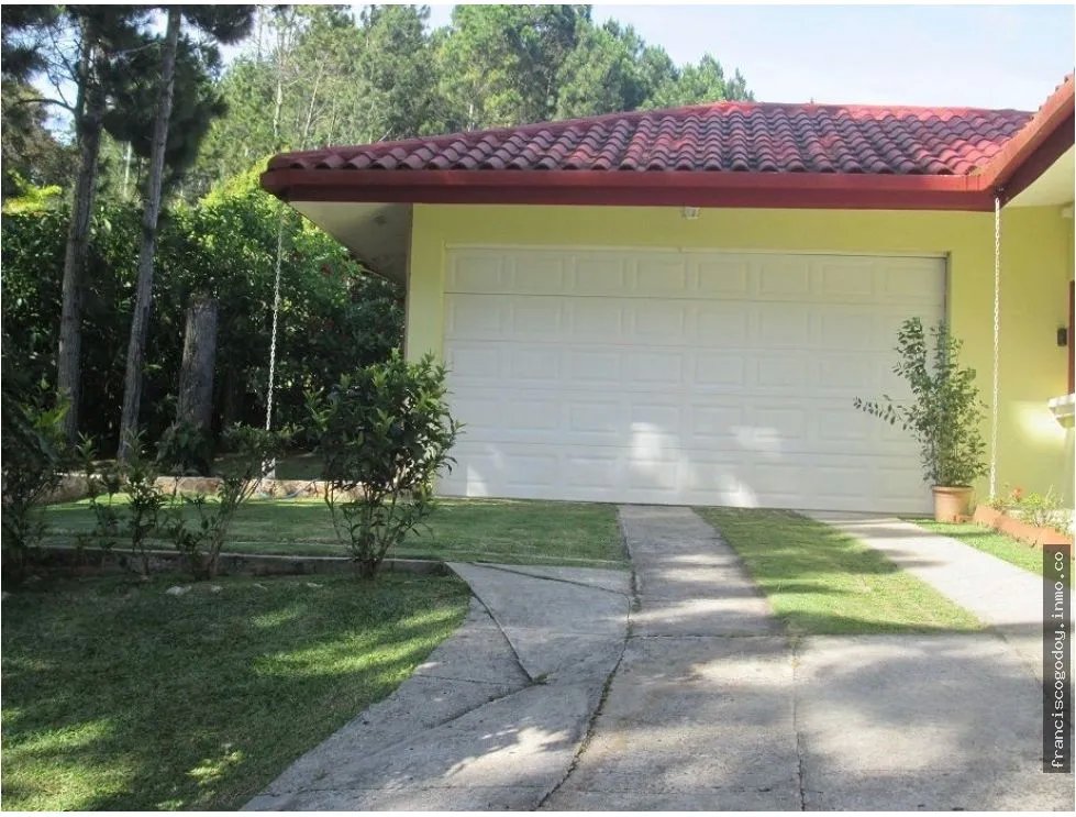 Residencia en venta en altos del maría