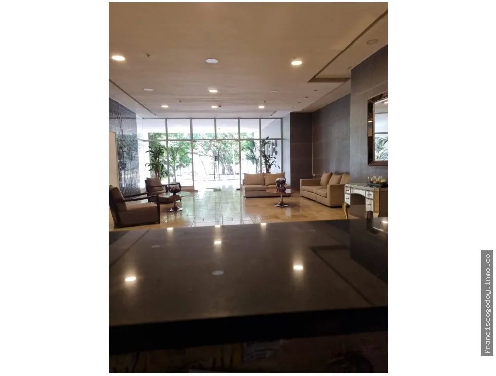Venta de apartamento en condado del rey