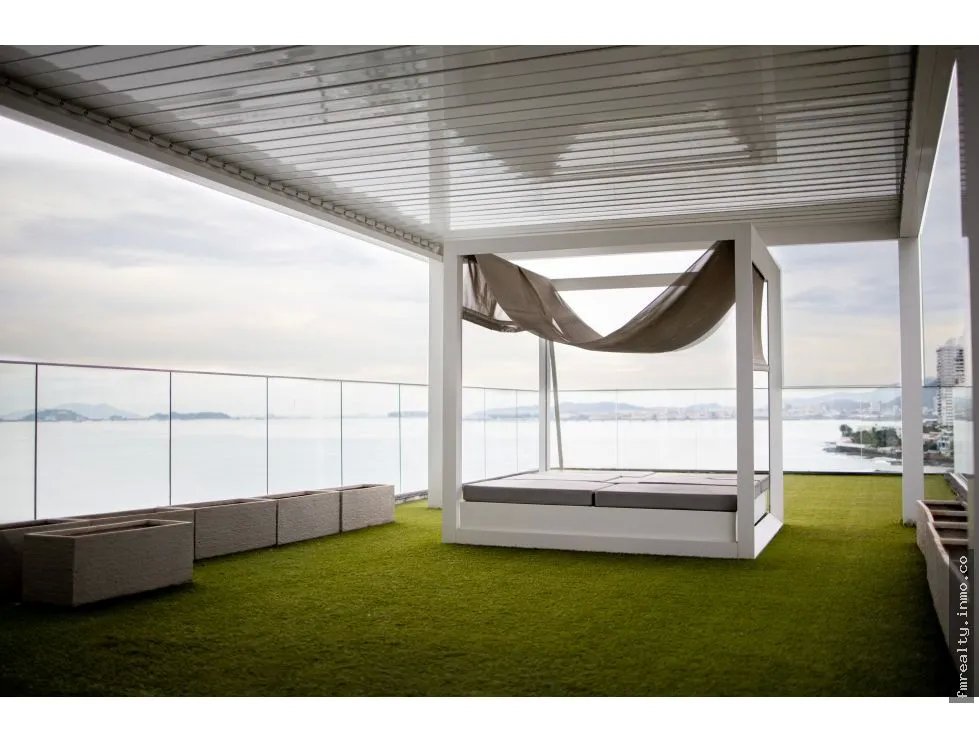Venta de apartamento en punta pacífica