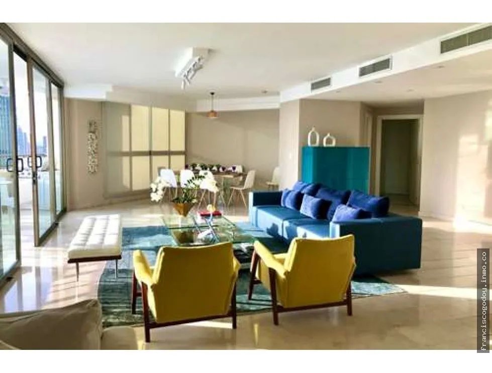 Se vende apartamento en punta pacífica