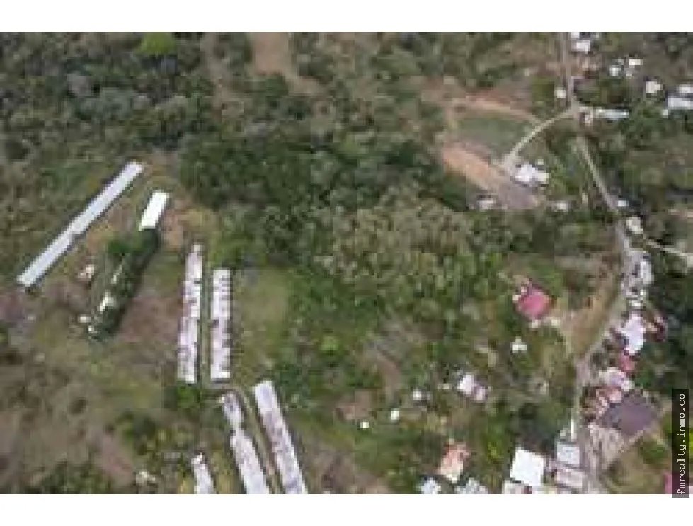 Se vende lote de terreno en colón