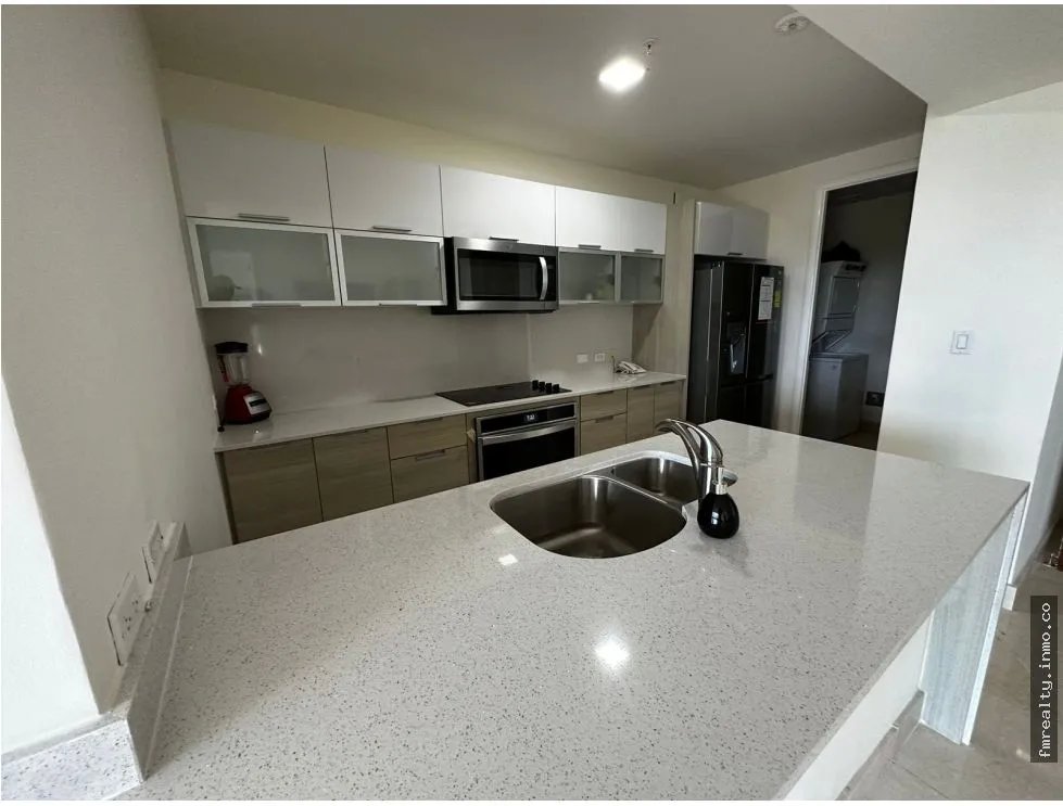 Se alquila apartamento en playa bonita