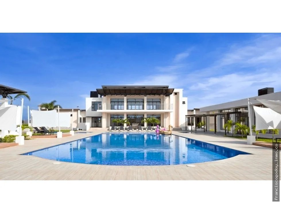 Venta de casa en costa sur