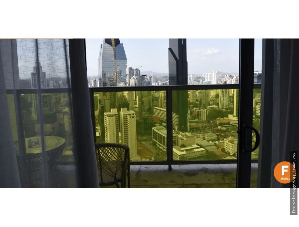 Venta de apartamento en avenida balboa