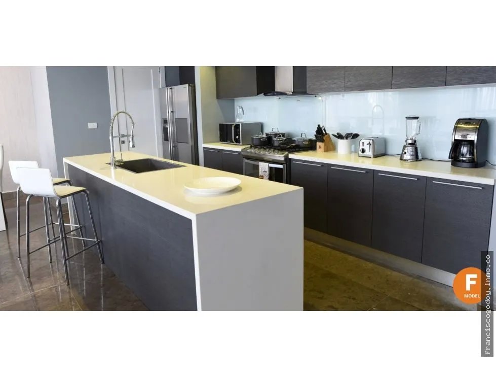 Venta de apartamento en avenida balboa